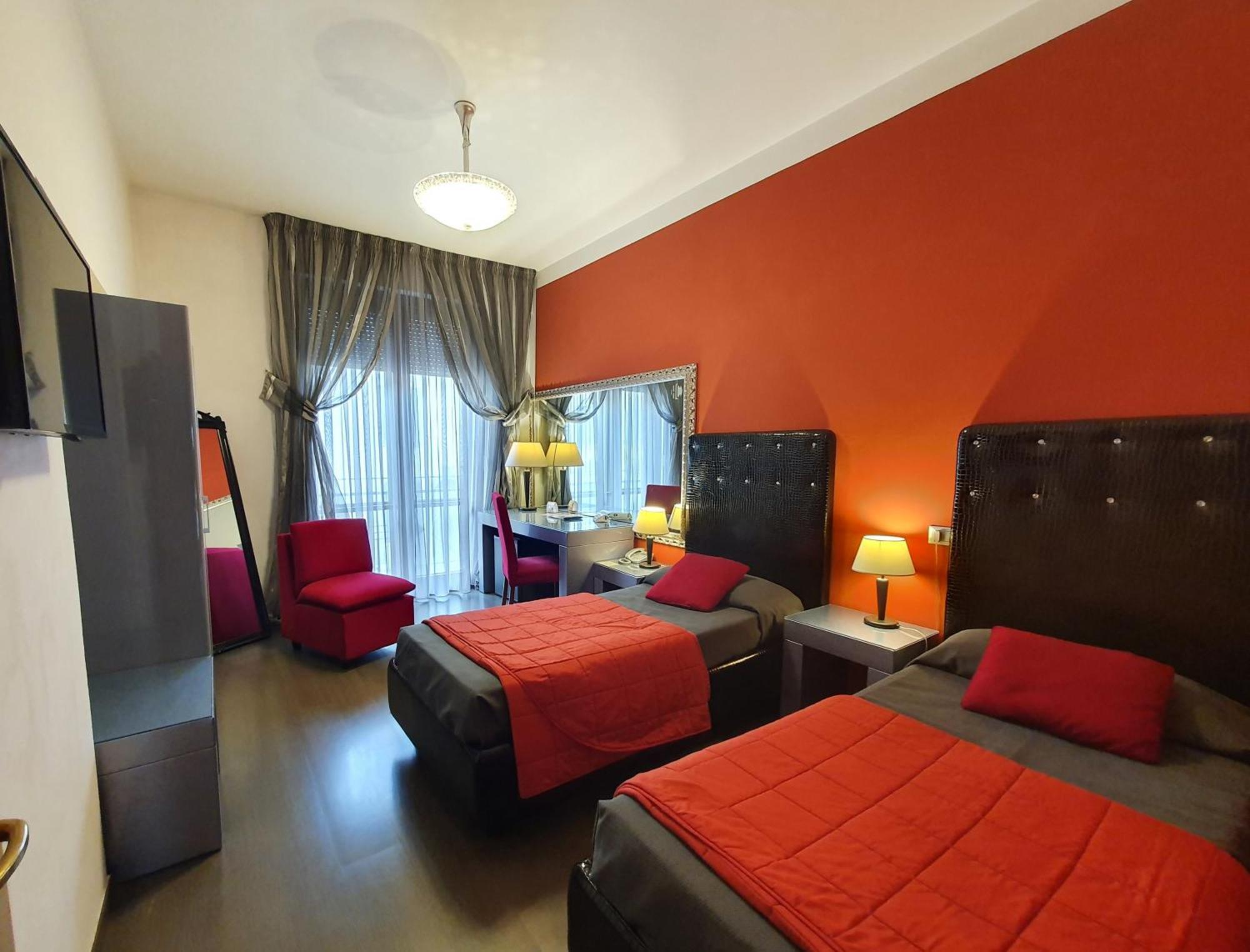 Hotel Continentale Arezzo Dış mekan fotoğraf