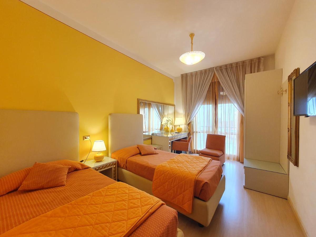 Hotel Continentale Arezzo Dış mekan fotoğraf