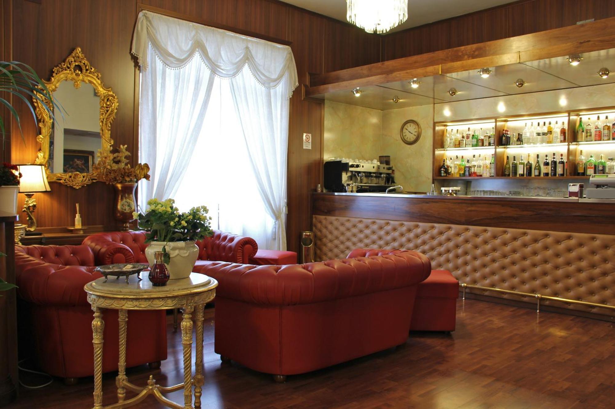 Hotel Continentale Arezzo Dış mekan fotoğraf